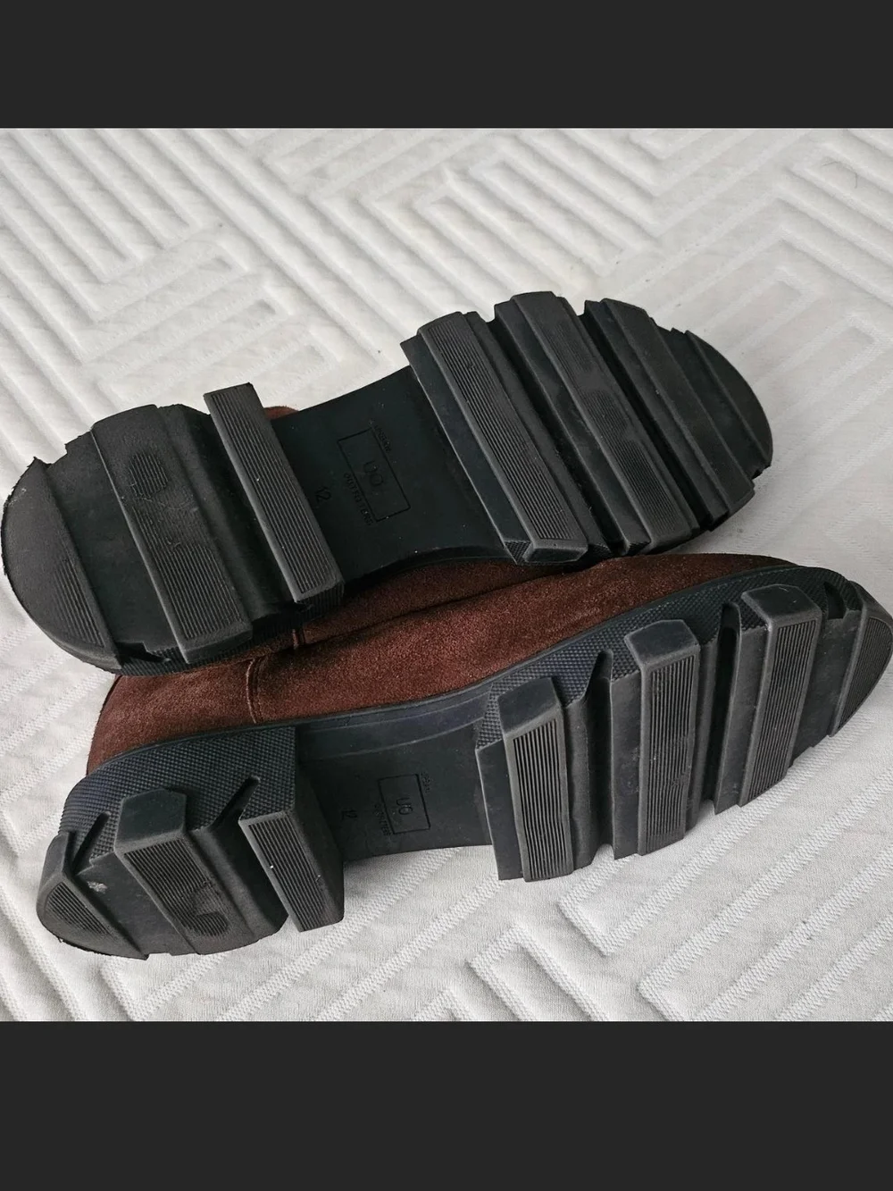 URBAN OUTFITTER BOOTS
